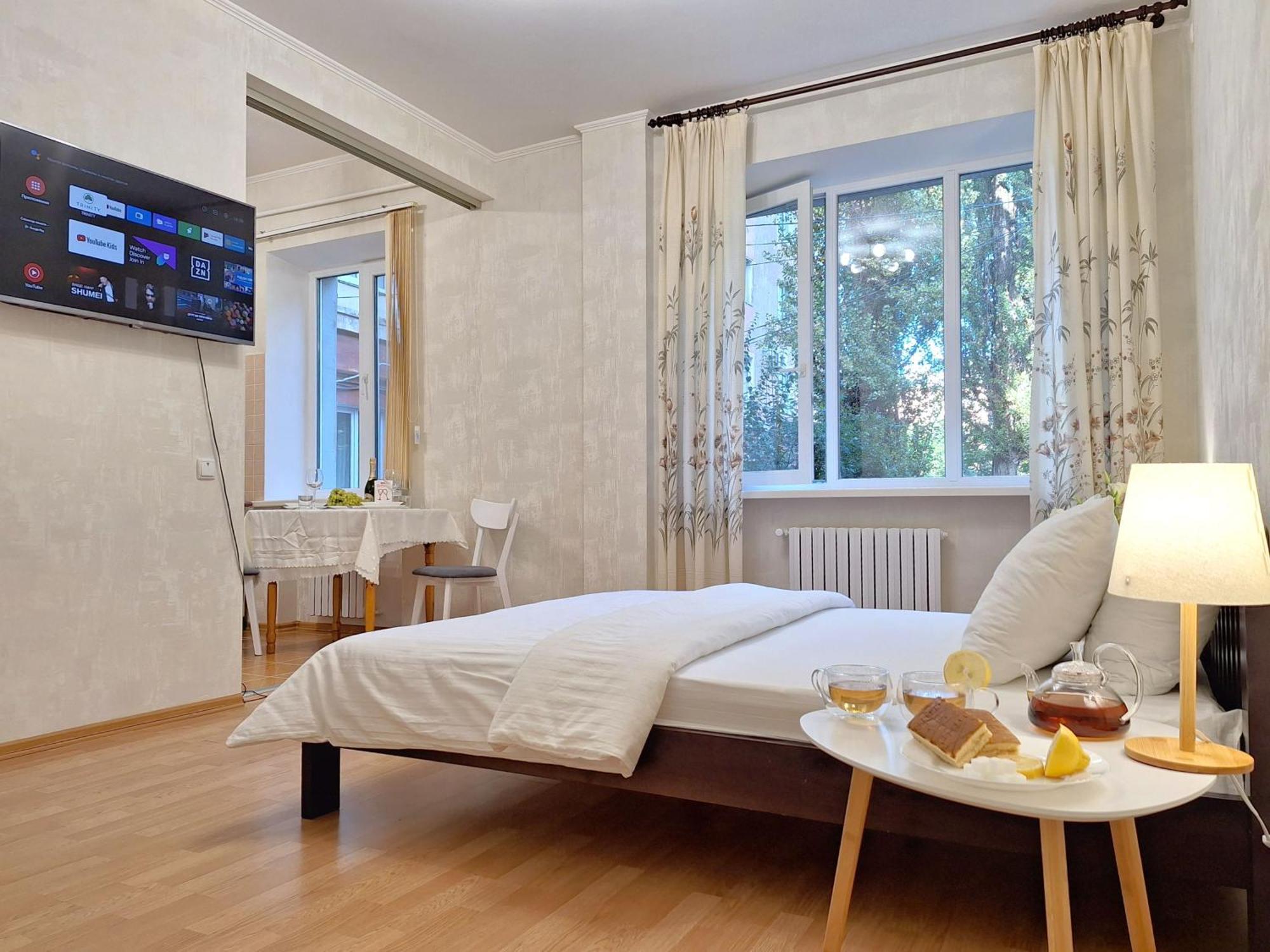 Однокімна Квартира Біля Каштанової Алеї У Центрі Полтави Мережа Alexapartments Документи Для Відряджень Безконтатне Заселення 24-7 Poltava Exterior foto